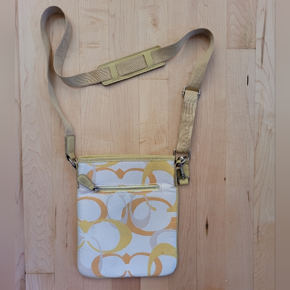 Vintage Crossbody Hand Bag - Picture 8 of 8